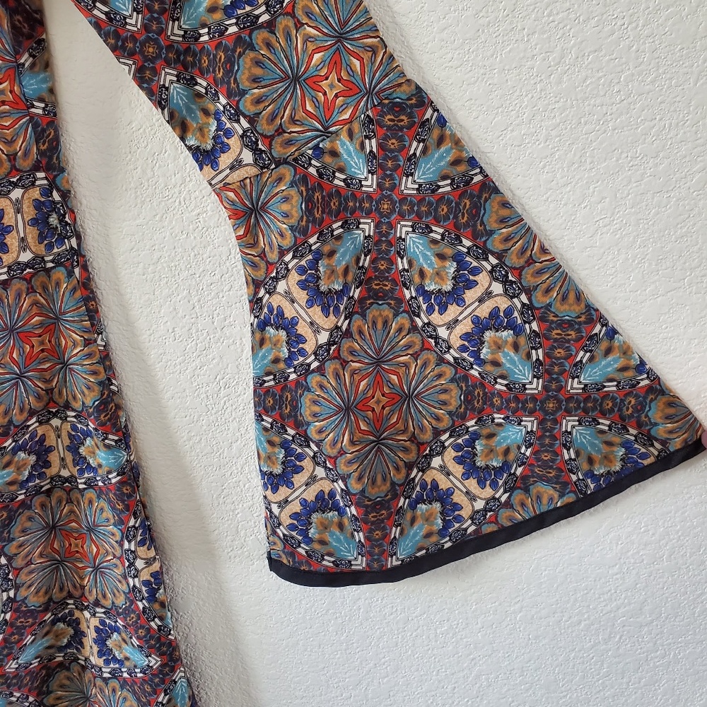 Patterned Dress - Picture 3 of 3
